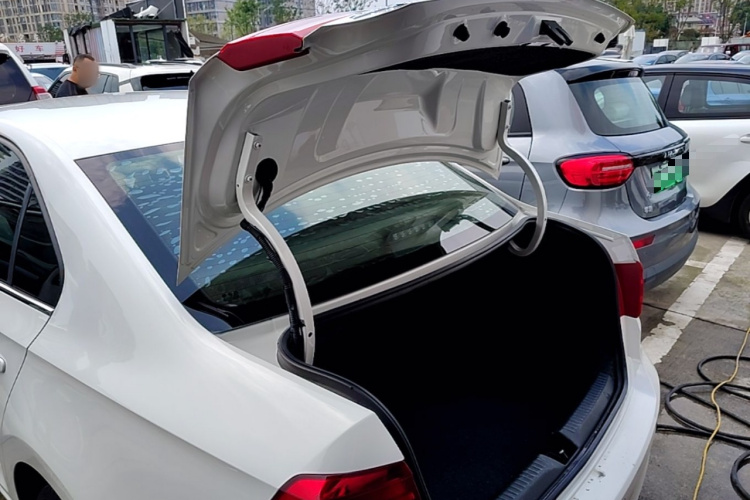 Volkswagen Santana 2016 #21 Volkswagen Santana 2016 car image #21