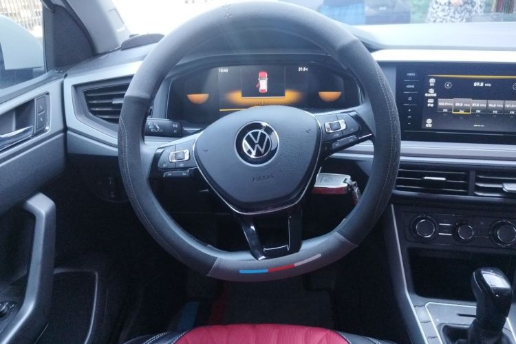 Volkswagen Polo 2024 car image #15