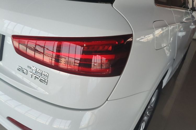 Audi Q3 2016 #8 Audi Q3 2016 car image #8