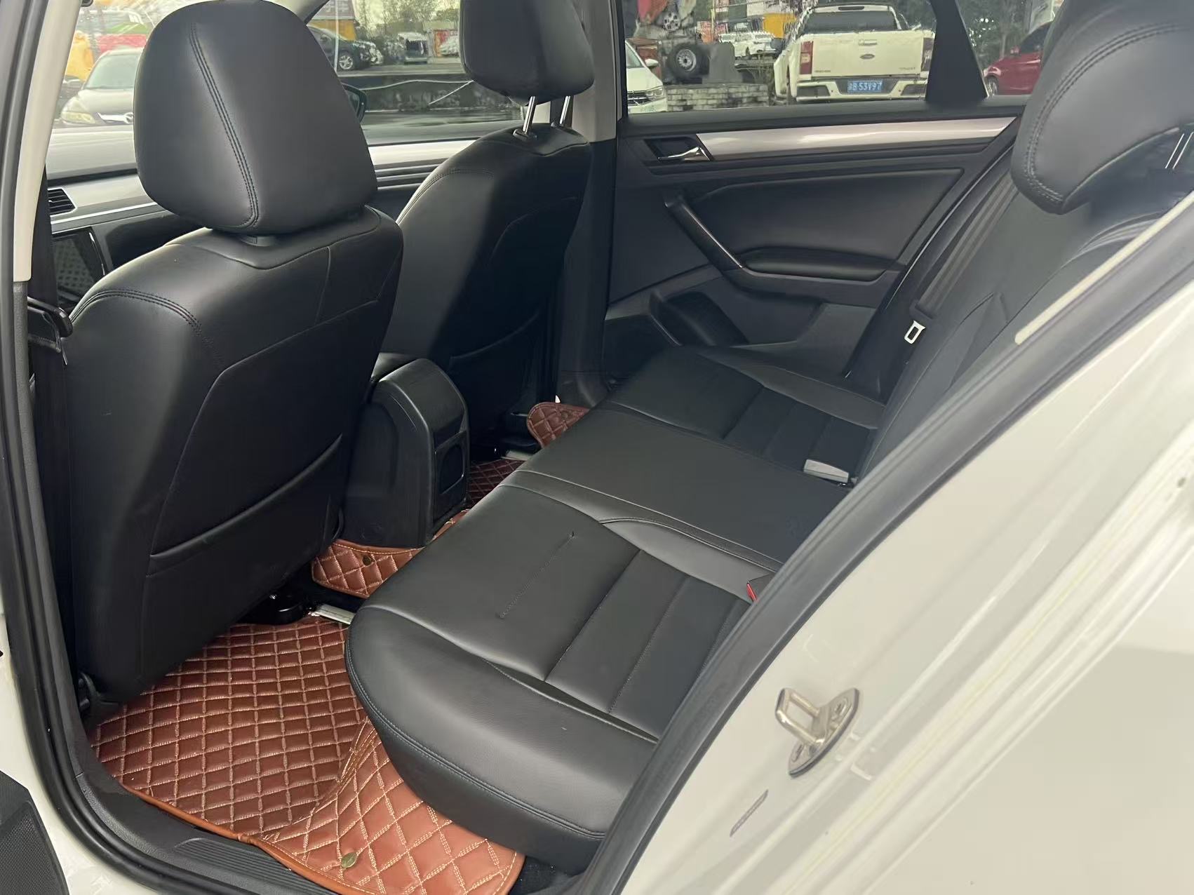 Volkswagen Bora 2023 immagine di auto #6