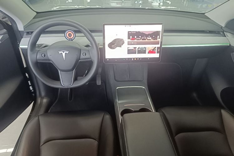 Tesla Model Y 2024 #10 Tesla Model Y 2024 car image #10