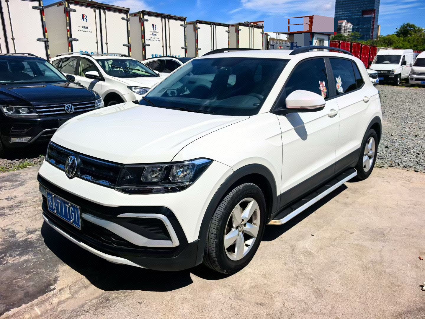Volkswagen T-Cross 2021 Volkswagen T-Cross 2021 car image