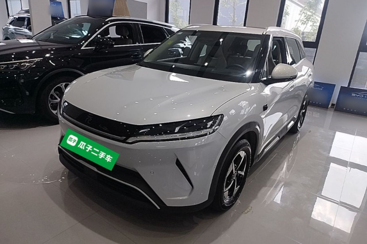 BYD YuanUP 2025 #2 BYD YuanUP 2025 car image #2