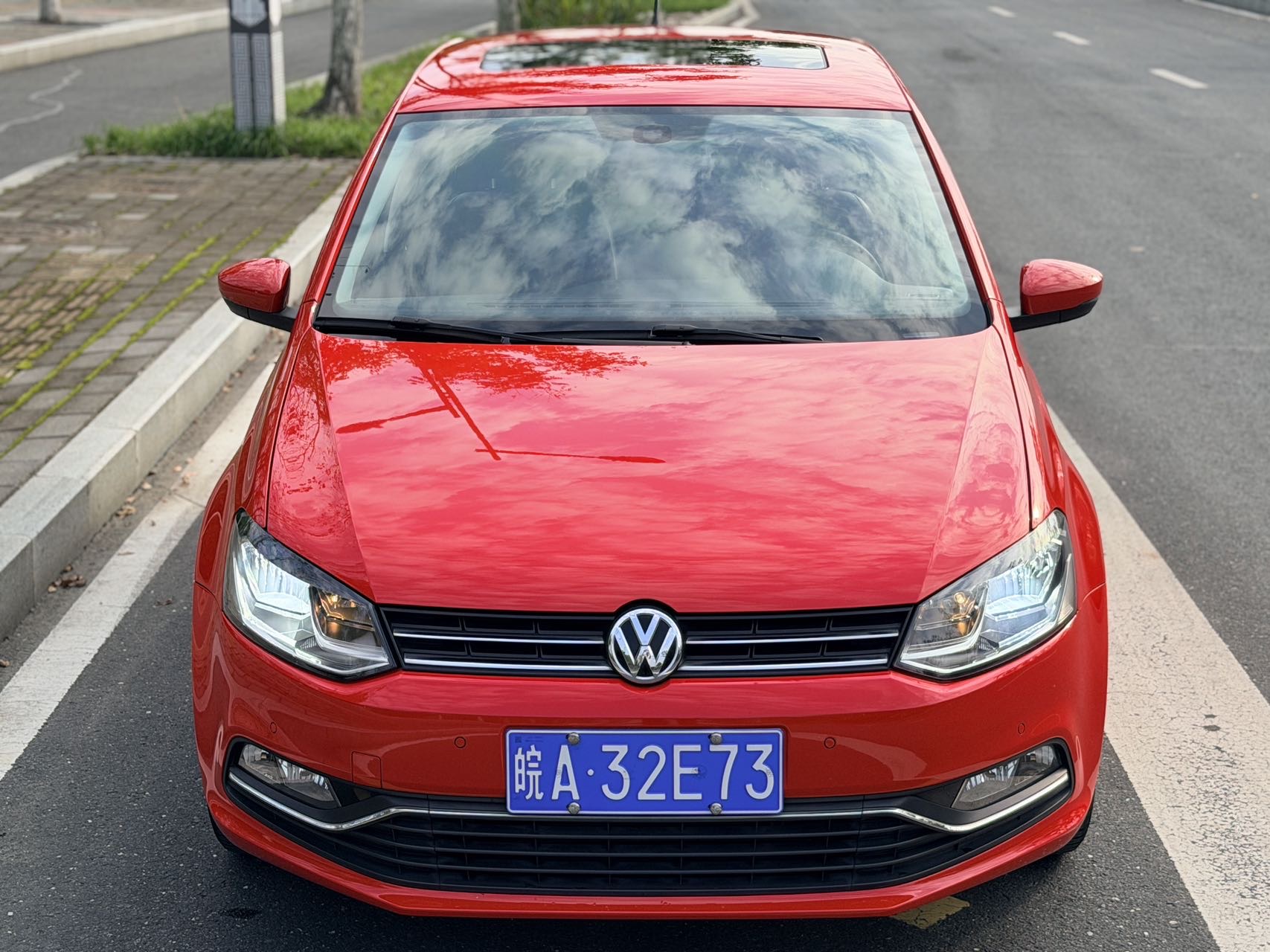 Volkswagen Polo 2015 изображение автомобиля #11