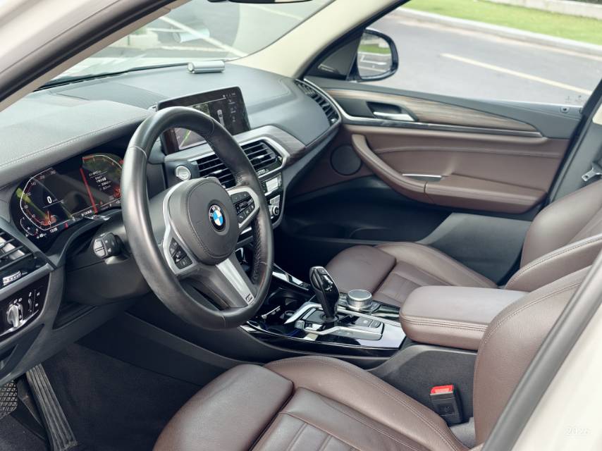 BMW X3 2021 car image #4