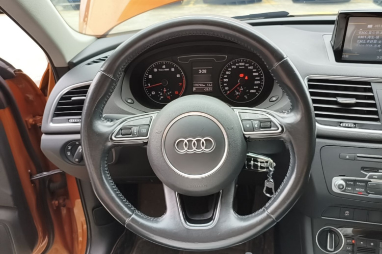 Audi Q3 2016 #15 Audi Q3 2016 car image #15