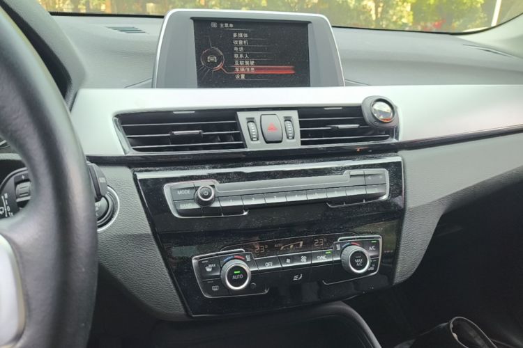BMW X1 2016 car image #17