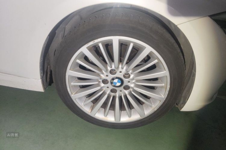 BMW 3 Series 2018 #9 BMW 3 Series 2018 car image #9