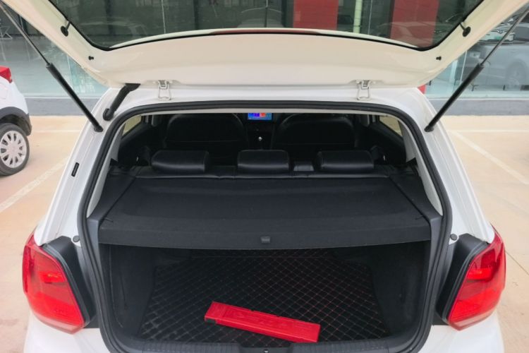 Volkswagen Polo 2017 #19 Volkswagen Polo 2017 car image #19