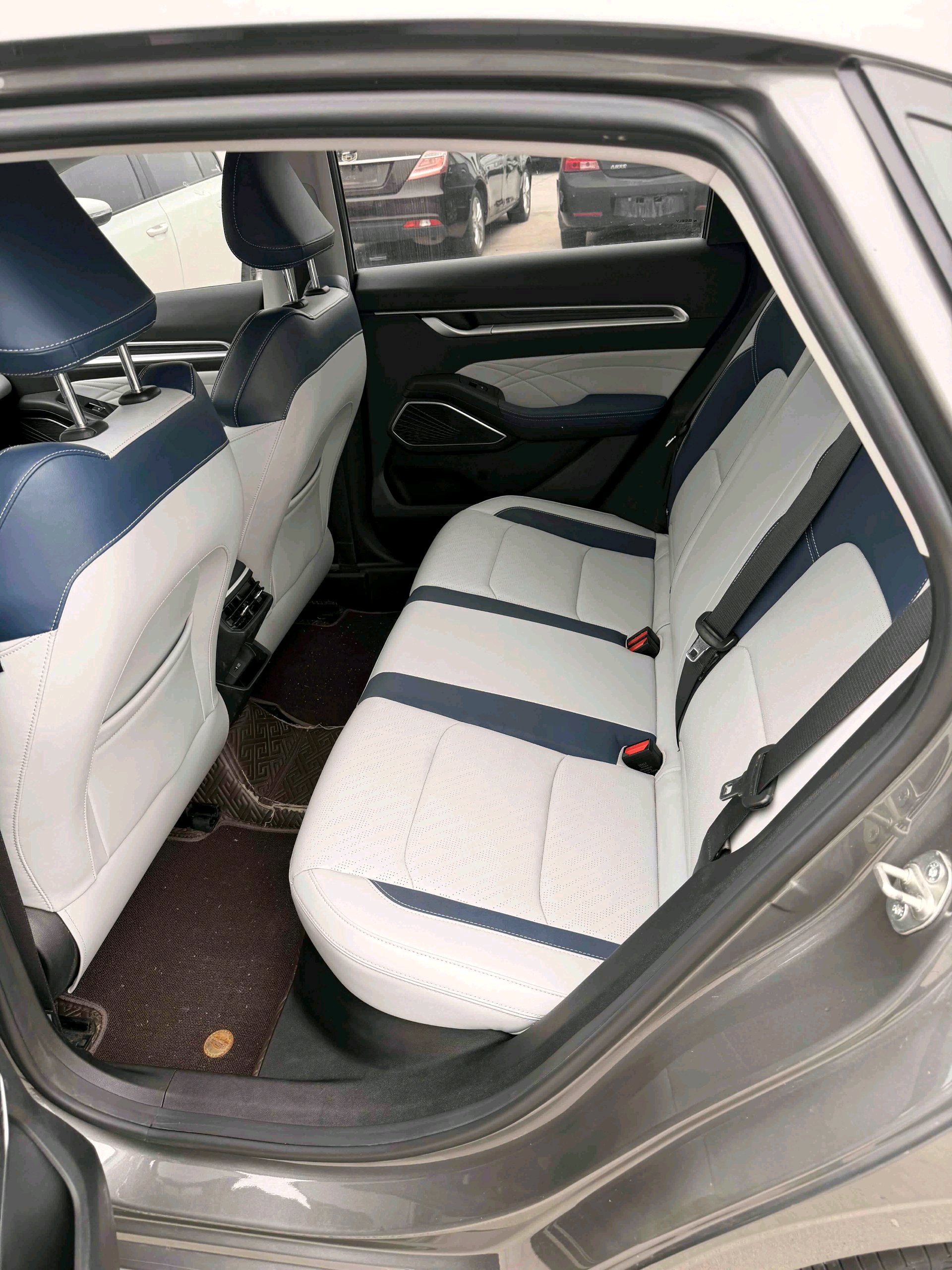 GEELY Emgrand 2023 изображение автомобиля #7