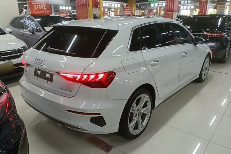 Audi A3 2021 immagine di auto #7
