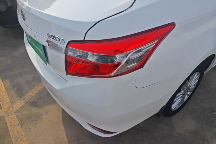 Toyota Vios 2015 car image #8