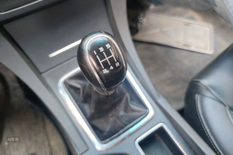 GEELY Emgrand 2016 car image #16