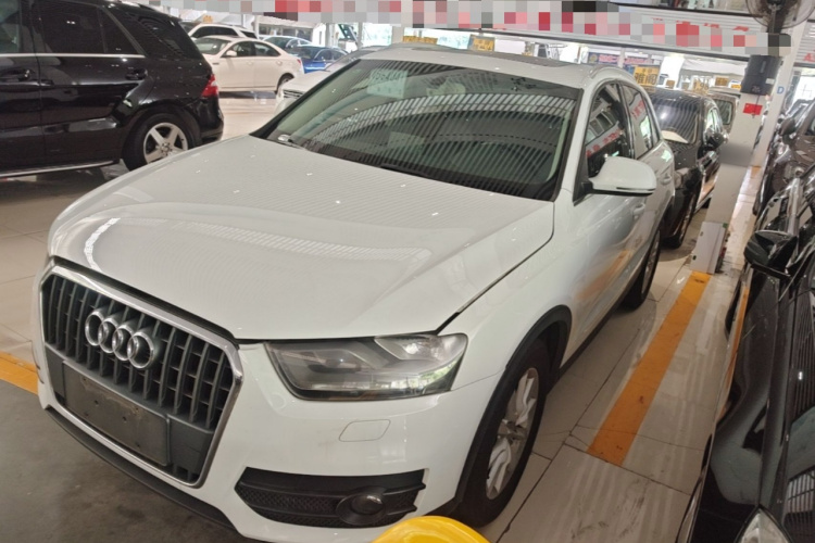 Audi Q3 2014 car image #2
