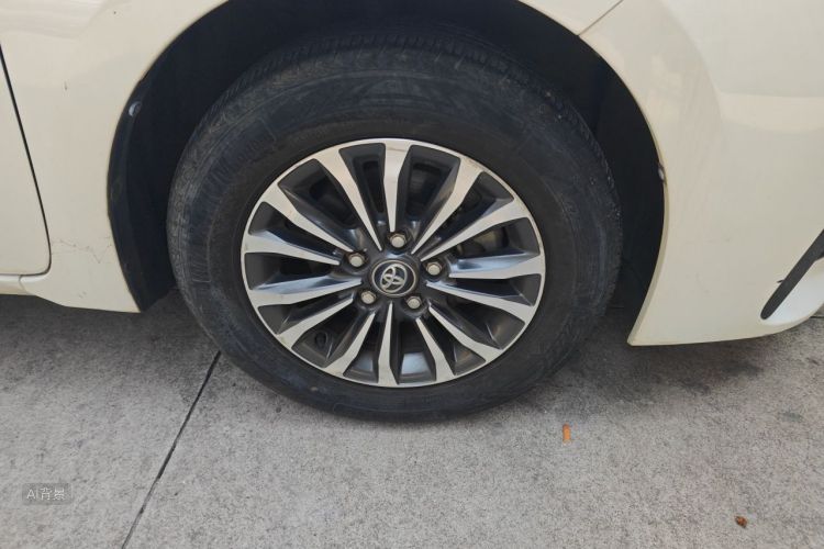 Toyota Corolla 2019 #9 Toyota Corolla 2019 car image #9
