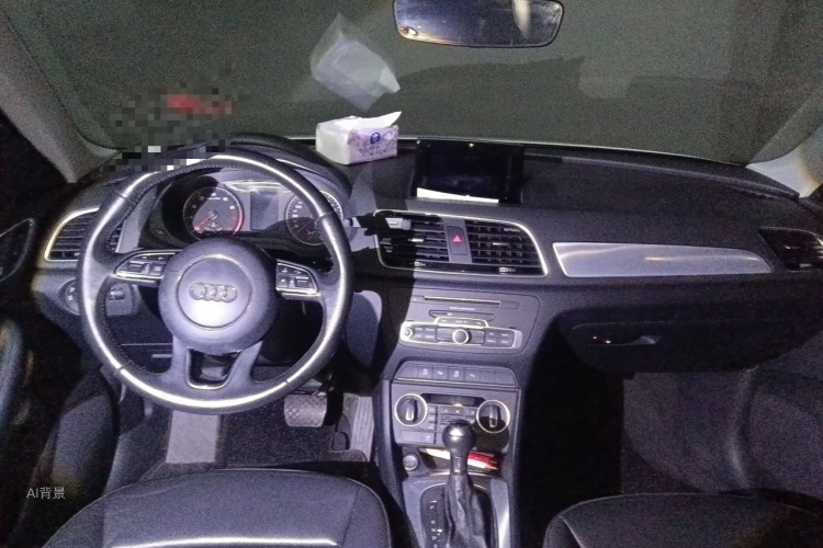 Audi Q3 2017 car image #11