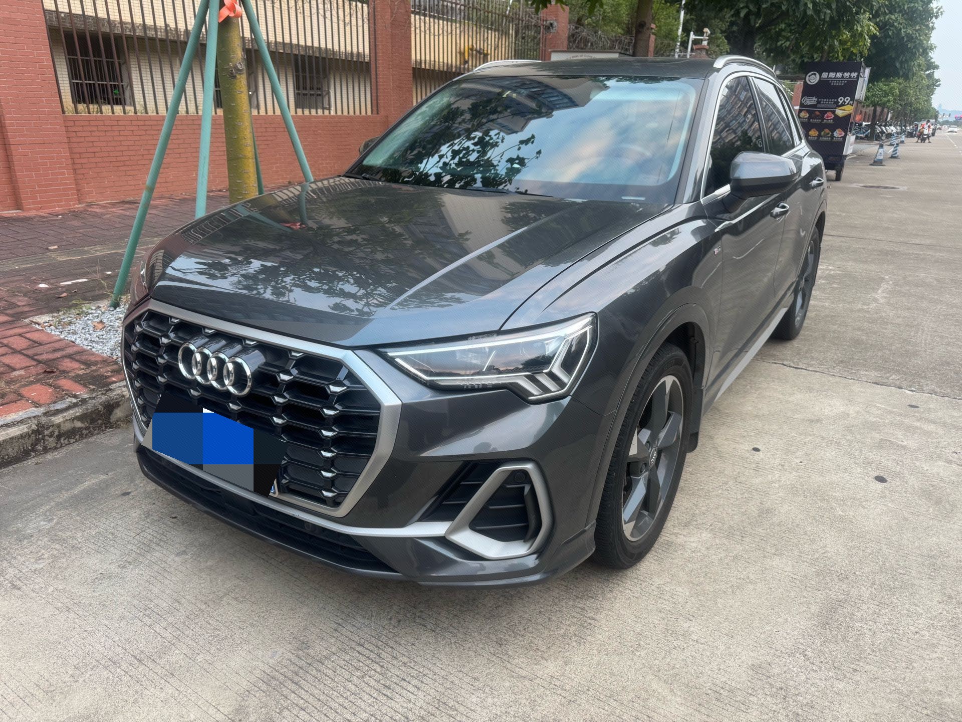 2019 image de voiture 
