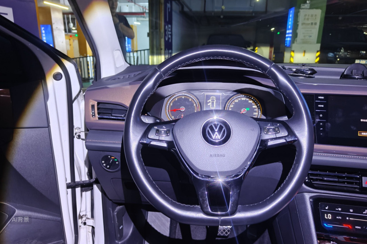 Volkswagen Tharu 2021 immagine di auto #12
