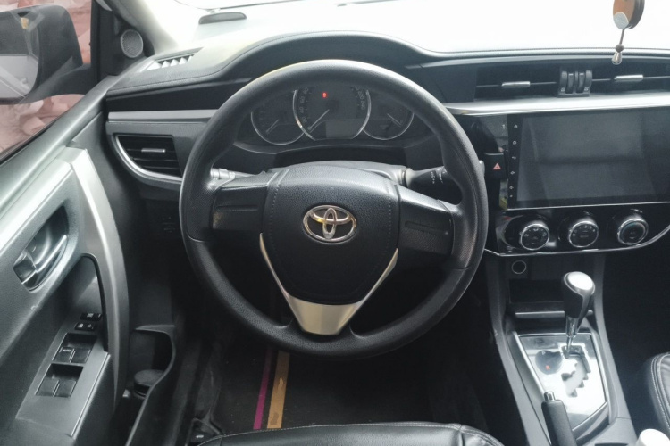 Toyota Corolla 2017 #11 Toyota Corolla 2017 car image #11