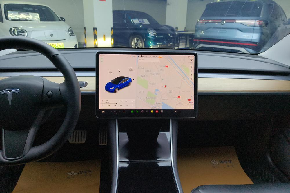 Tesla Model 3 2020 car image #14