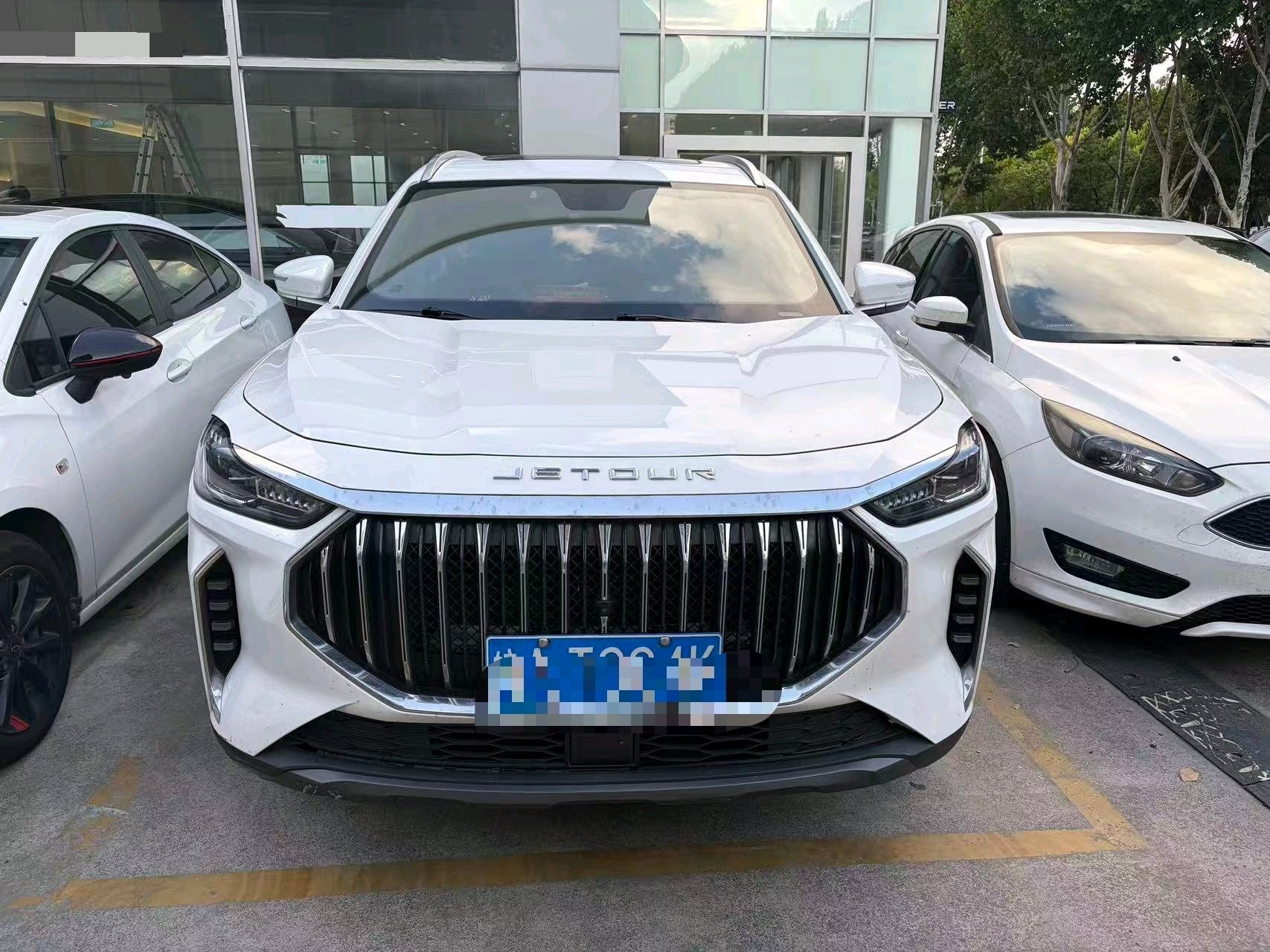 Jetour X70 PLUS 2022 car image #2