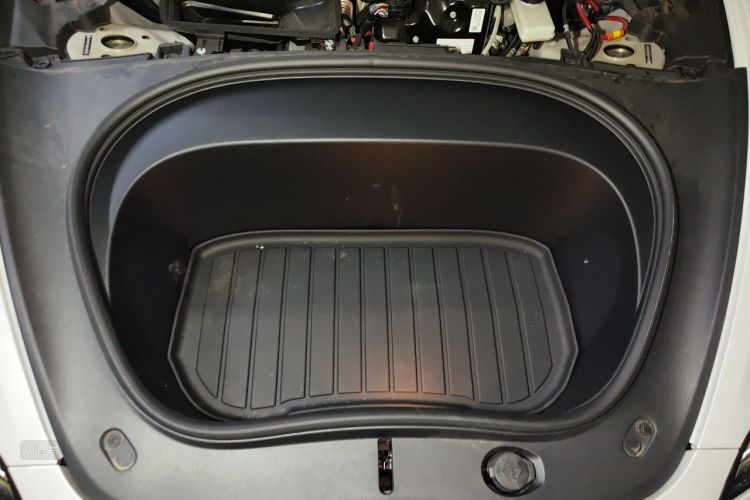 Tesla Model 3 2025 car image #22