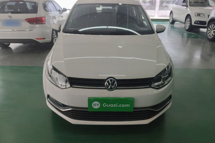 Volkswagen Polo 2019 car image #3
