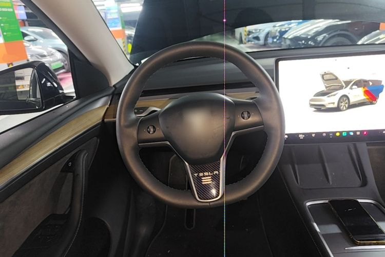 Tesla Model Y 2023 #11 Tesla Model Y 2023 car image #11