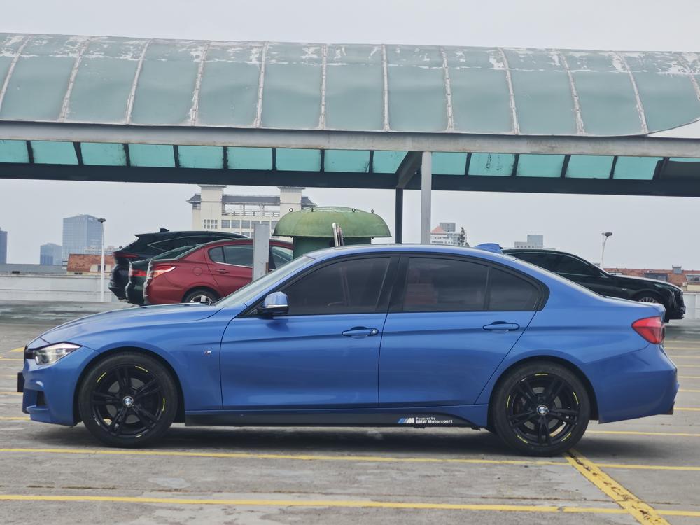 BMW 3 Series 2017 #4 BMW 3 Series 2017 car image #4