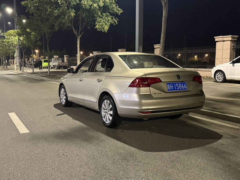 Volkswagen Bora 2018 imagen de coche #4