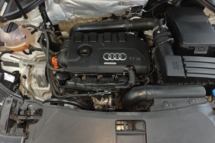Audi Q3 2015 #20 Audi Q3 2015 car image #20