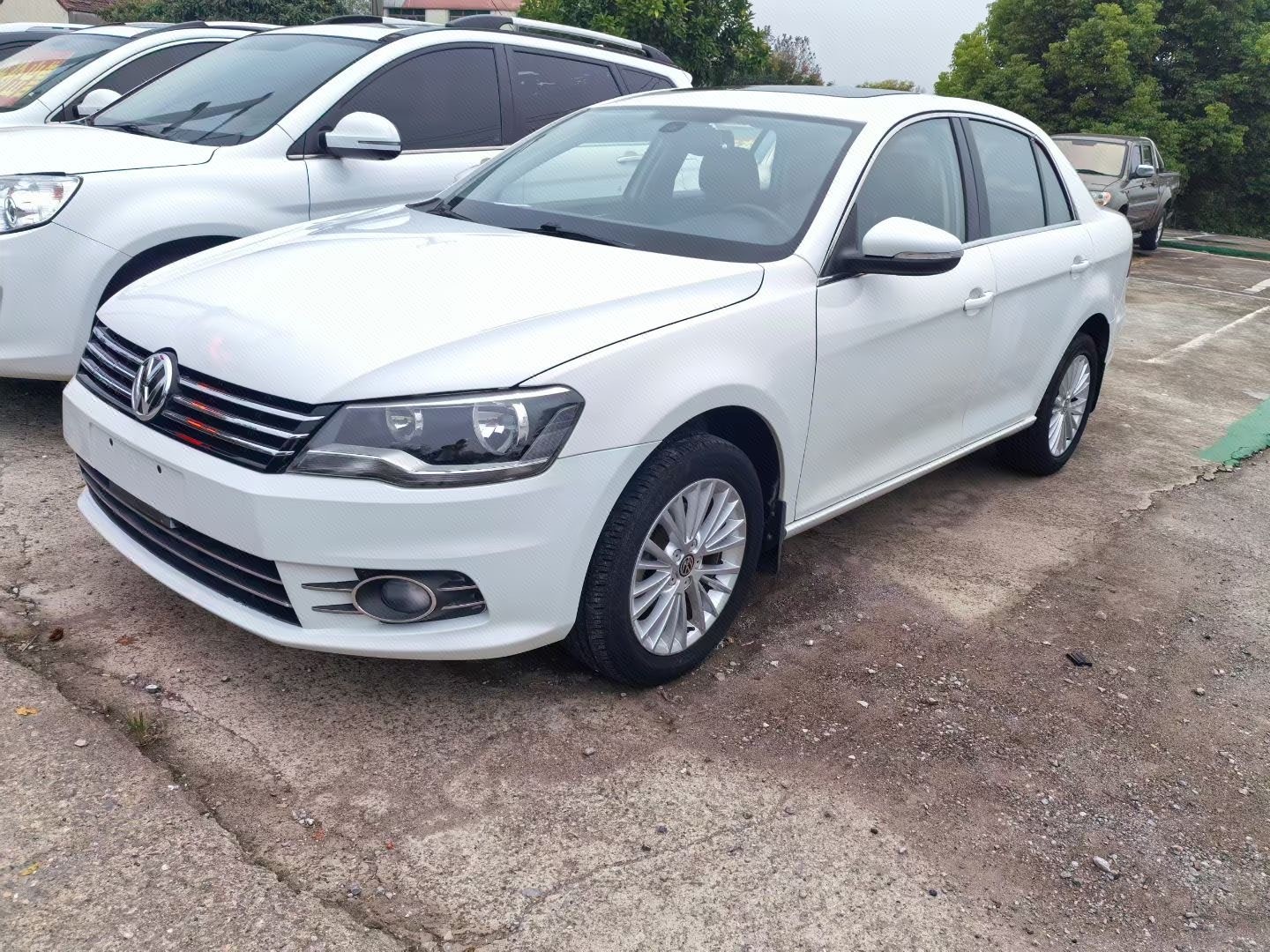 Volkswagen Bora 2015 Volkswagen Bora 2015 car image