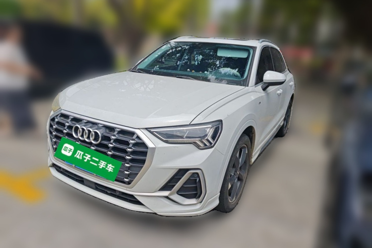 Audi Q3 2019 #2 Audi Q3 2019 car image #2