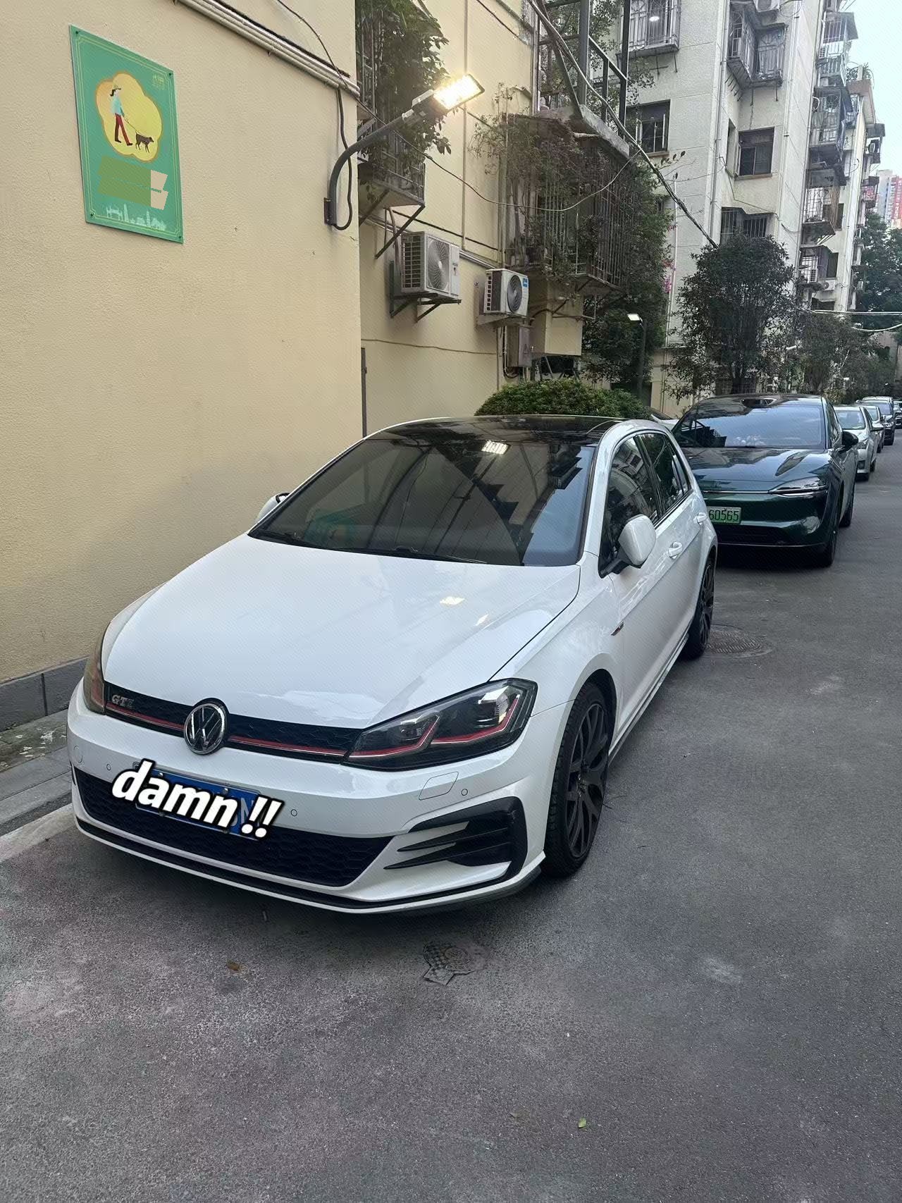 Volkswagen GolfGTI 2018 Volkswagen GolfGTI 2018 car image