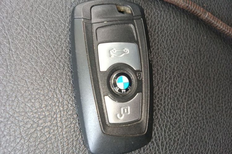 BMW 3 Series 2016 #11 BMW 3 Series 2016 car image #11