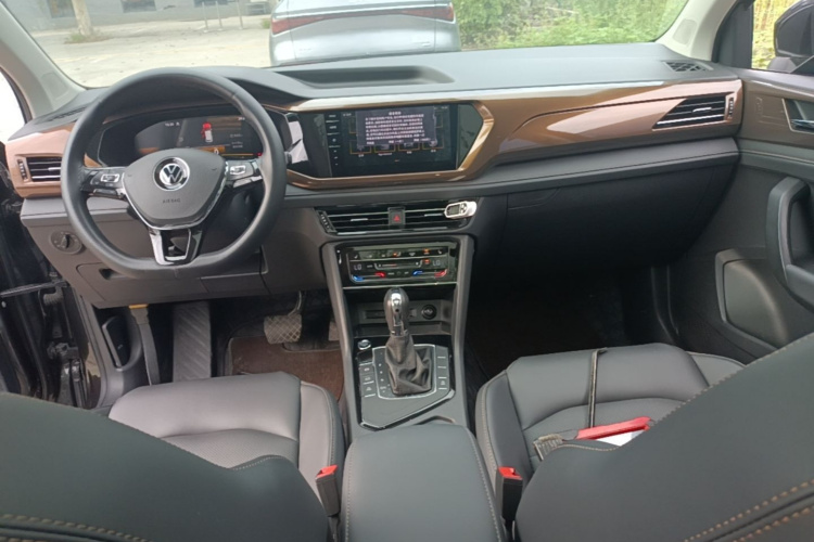 Volkswagen Tharu 2023 #10 Volkswagen Tharu 2023 car image #10