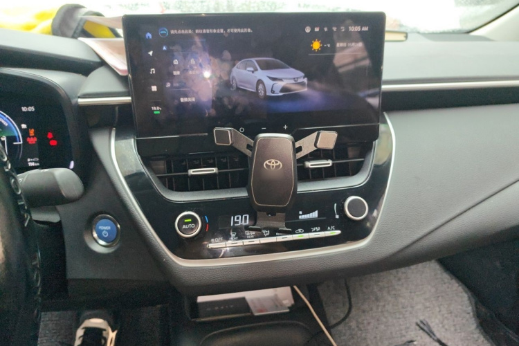 Toyota Corolla 2023 car image #17