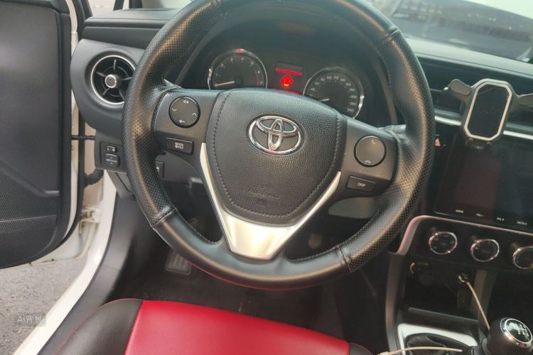Toyota Corolla 2018 #12 Toyota Corolla 2018 car image #12