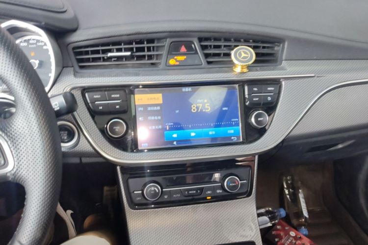 GEELY Emgrand GS 2017 car image #13