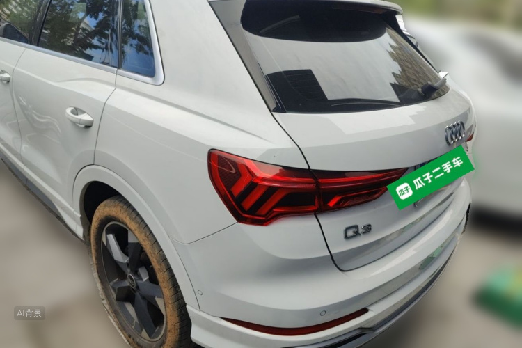 Audi Q3 2021 car image #5