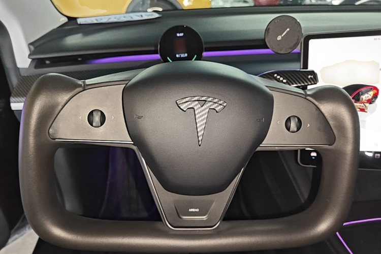 Tesla Model 3 2022 car image #15