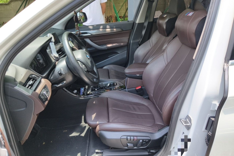 BMW X1 2019 immagine di auto #19