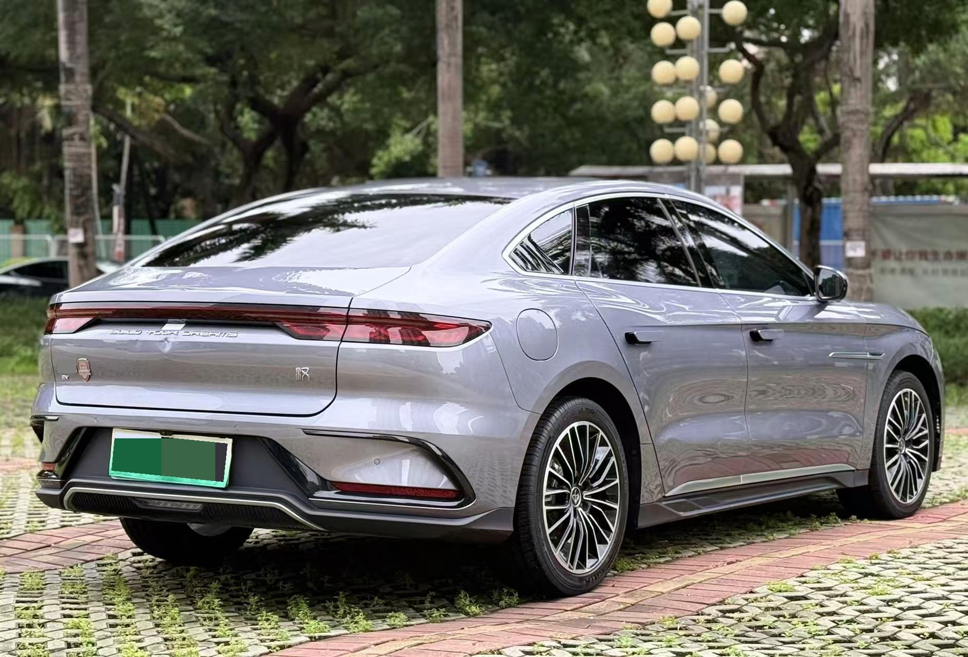 BYD Han 2023 imagem de carro #9