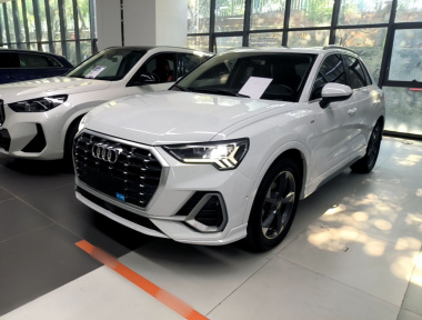 Audi Q3 2021 Audi Q3 2021 car image