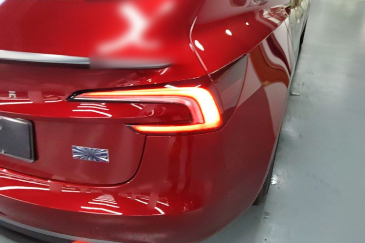 Tesla Model 3 2024 car image #8