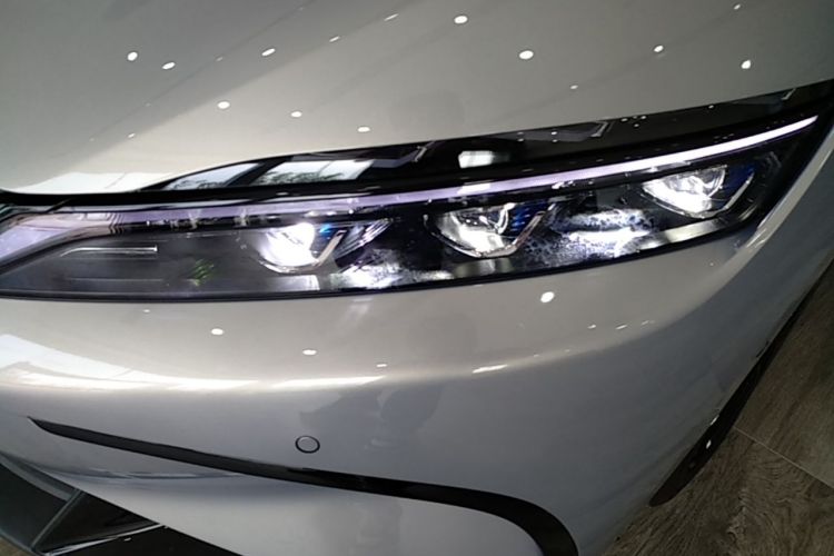 BYD Han 2025 car image #23