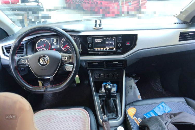 Volkswagen Polo 2021 car image #11