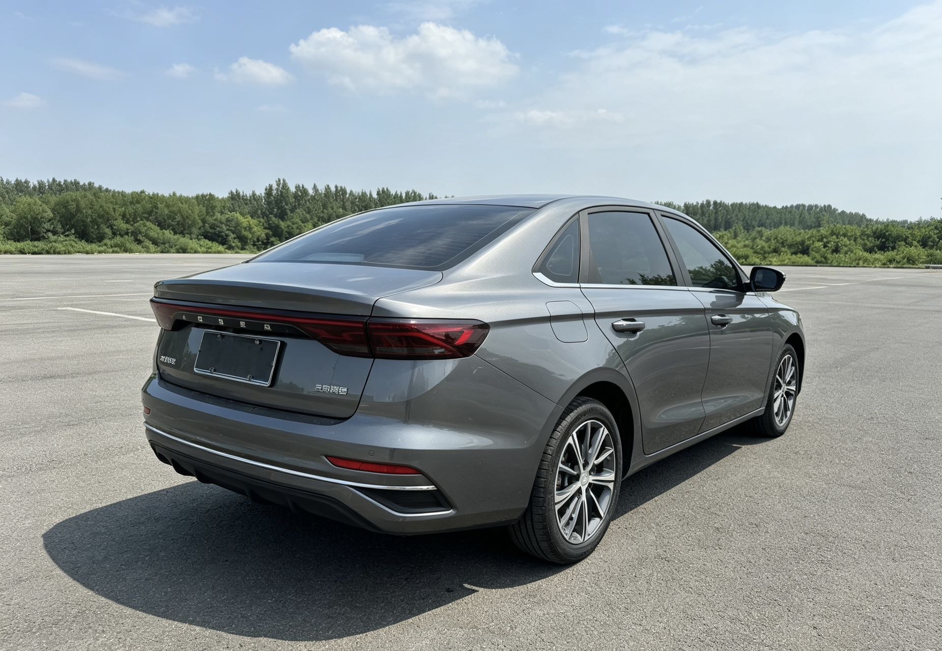 GEELY Emgrand 2022 immagine di auto #6