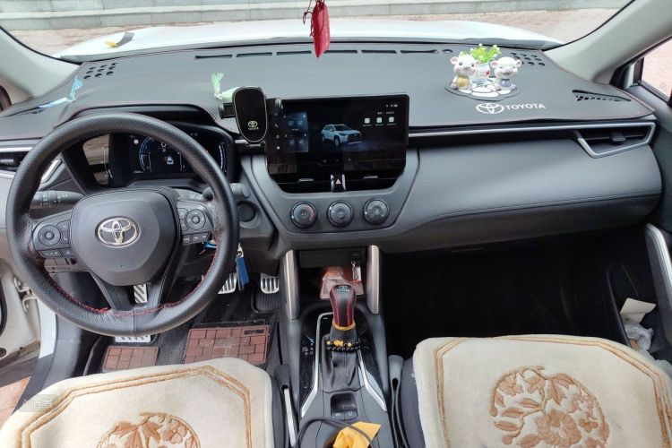 Toyota Corolla Cross 2023 immagine di auto #15