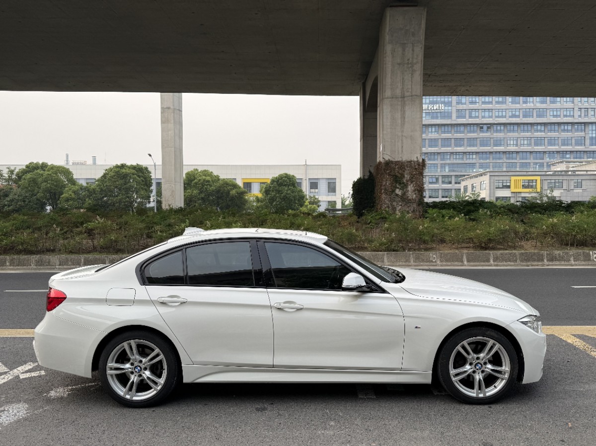 BMW 3 Series 2018 #6 BMW 3 Series 2018 car image #6
